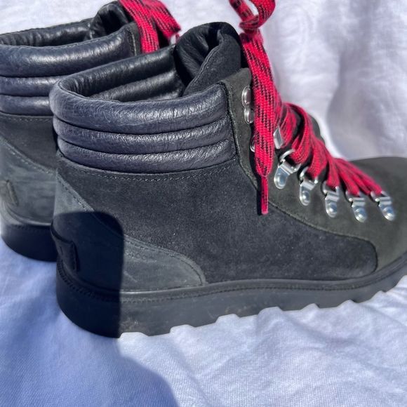 SOREL boots  - Picture 11 of 11